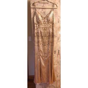 Gold Gown Size 6/8